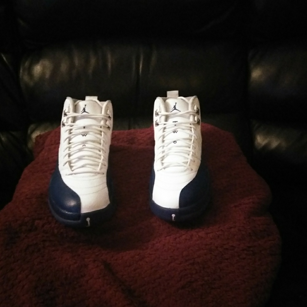 Jordan retro 12 french blue